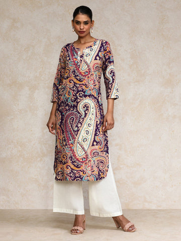 Varanga Women paisley printed three quarter sleeve Kurta